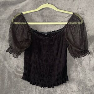 AMBIANCE ( SIZE S ) Adorable black crop top with mesh puff sleeves